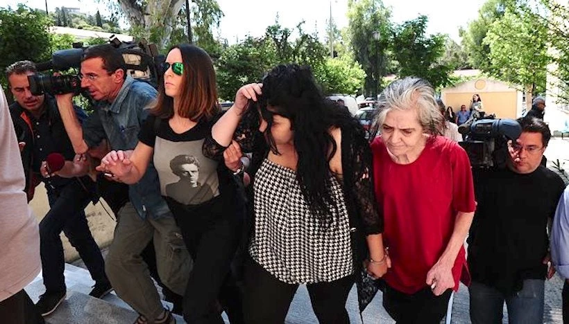 Προσωρινά ελεύθερη η 19χρονη που σκότωσε το νεογέννητο μωρό της – Μπορεί να συνεχίσει τη ζωή της ανενόχλητη